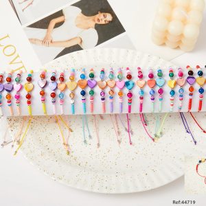 Pulseras modelo 44719 corazones colores