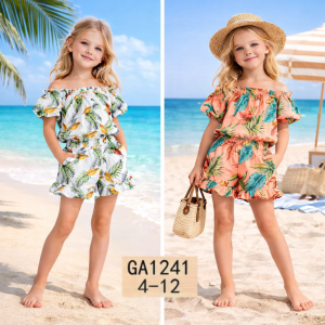 Home 21 Conjunto niña tropical