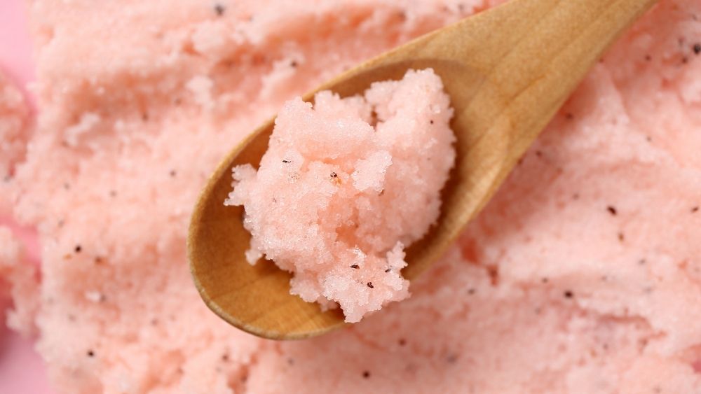 Para qué sirve el exfoliante corporal