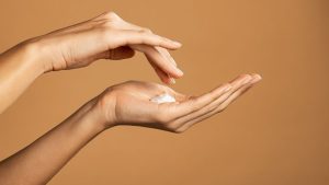 Para qué sirve la loción corporal y cómo usarla bien